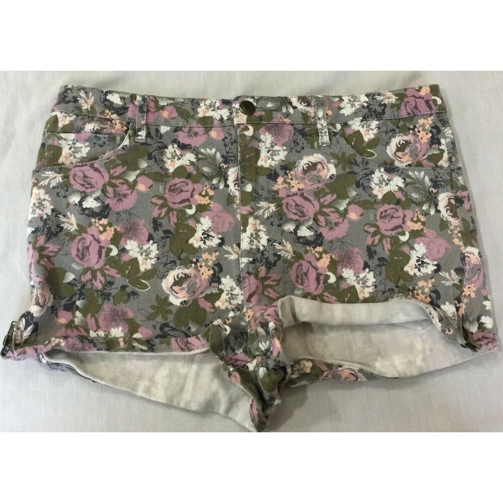FOREVER 21 WOMENS JEANS SHORTS SIZE 31